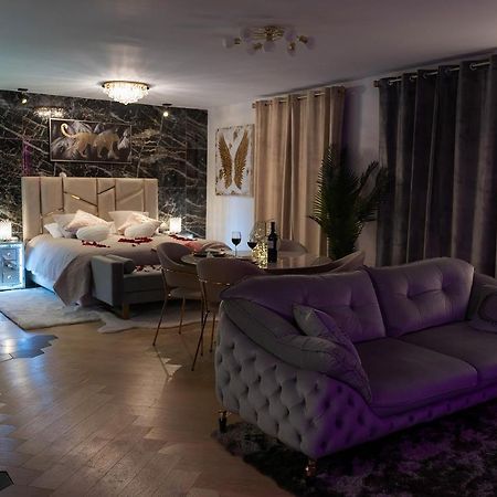 Magnifique Loft / Spa En Face De La Cathedrale ! นาร์บอนน์ ภายนอก รูปภาพ