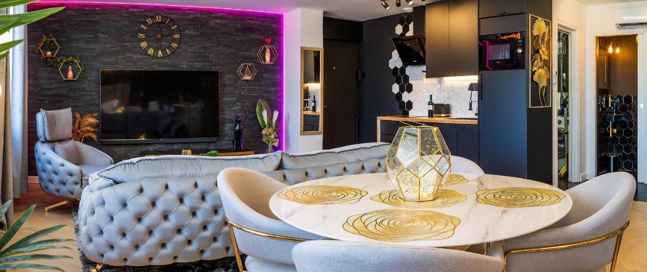 Magnifique Loft / Spa En Face De La Cathedrale ! นาร์บอนน์ ภายนอก รูปภาพ