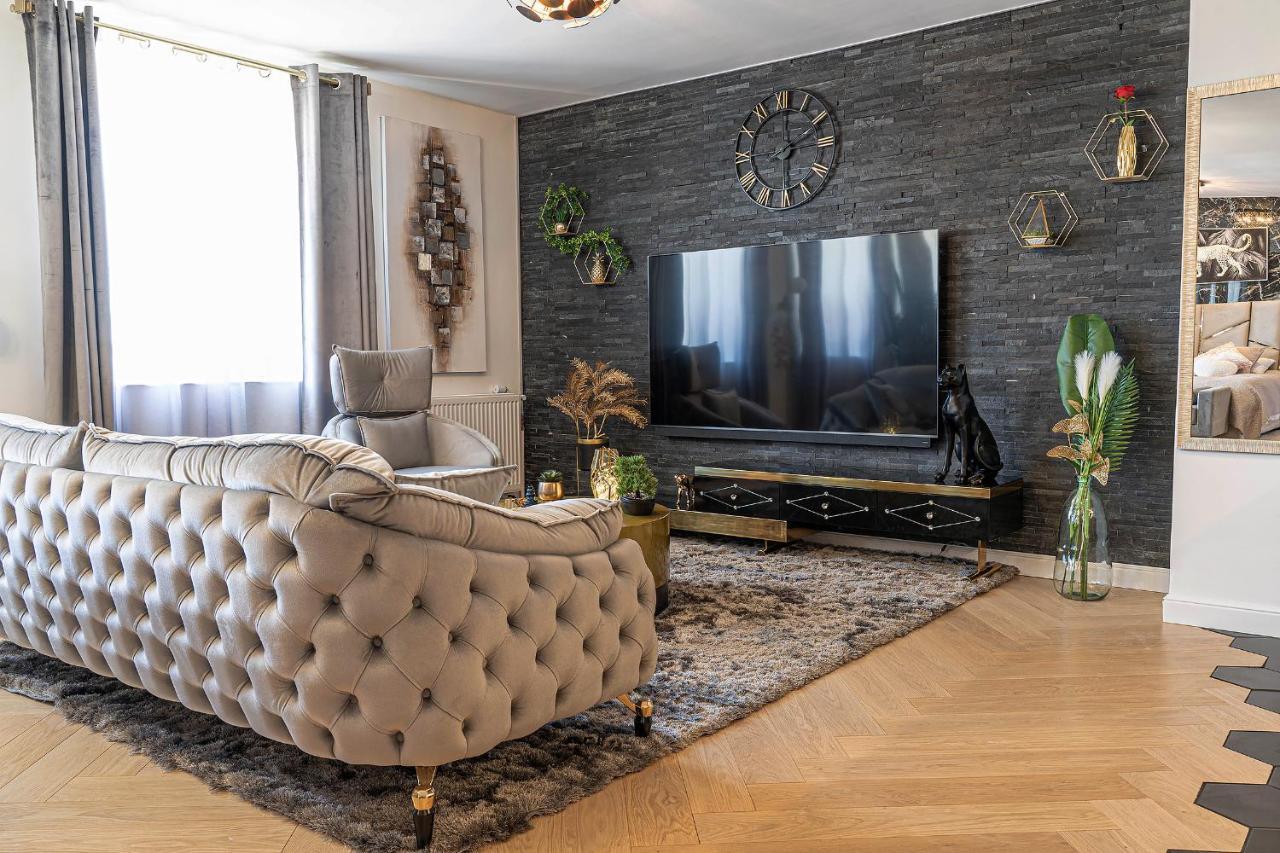 Magnifique Loft / Spa En Face De La Cathedrale ! นาร์บอนน์ ภายนอก รูปภาพ